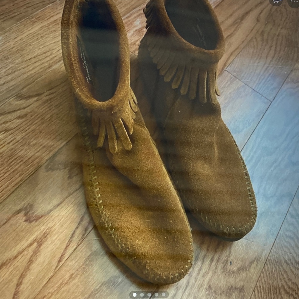 Minnetonka Brown Ankle Boots with Fringe